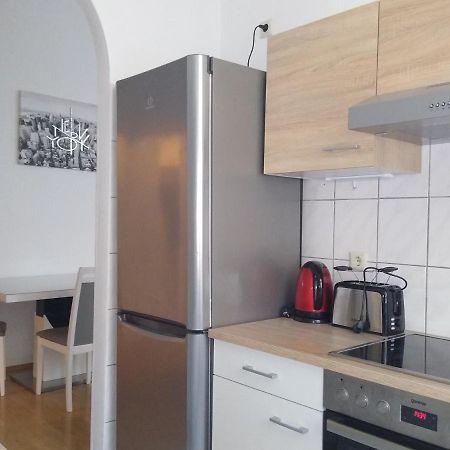 Spacious Central Apartment Виена Екстериор снимка