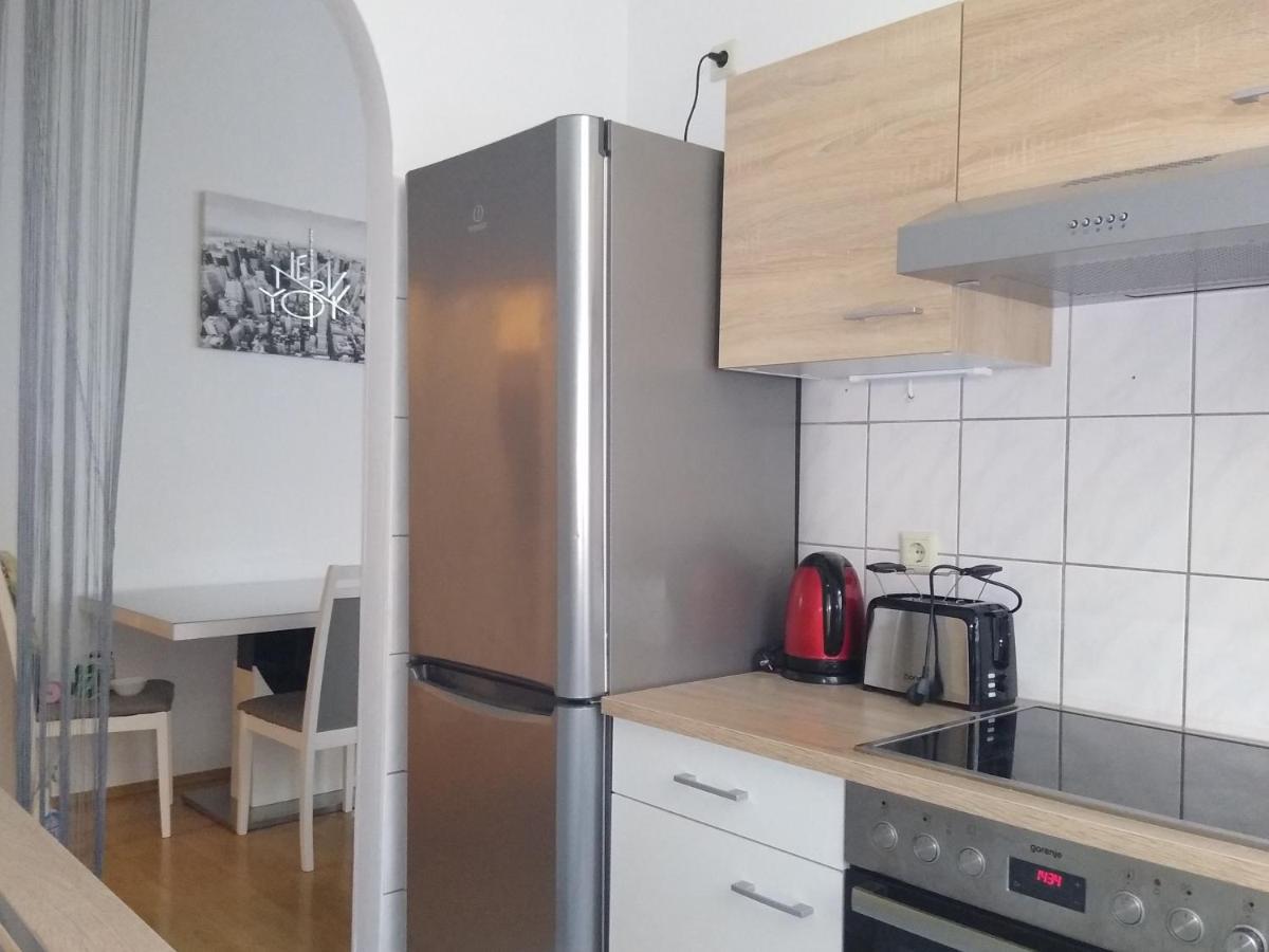 Spacious Central Apartment Виена Екстериор снимка
