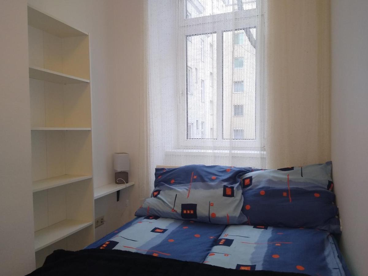 Spacious Central Apartment Виена Екстериор снимка