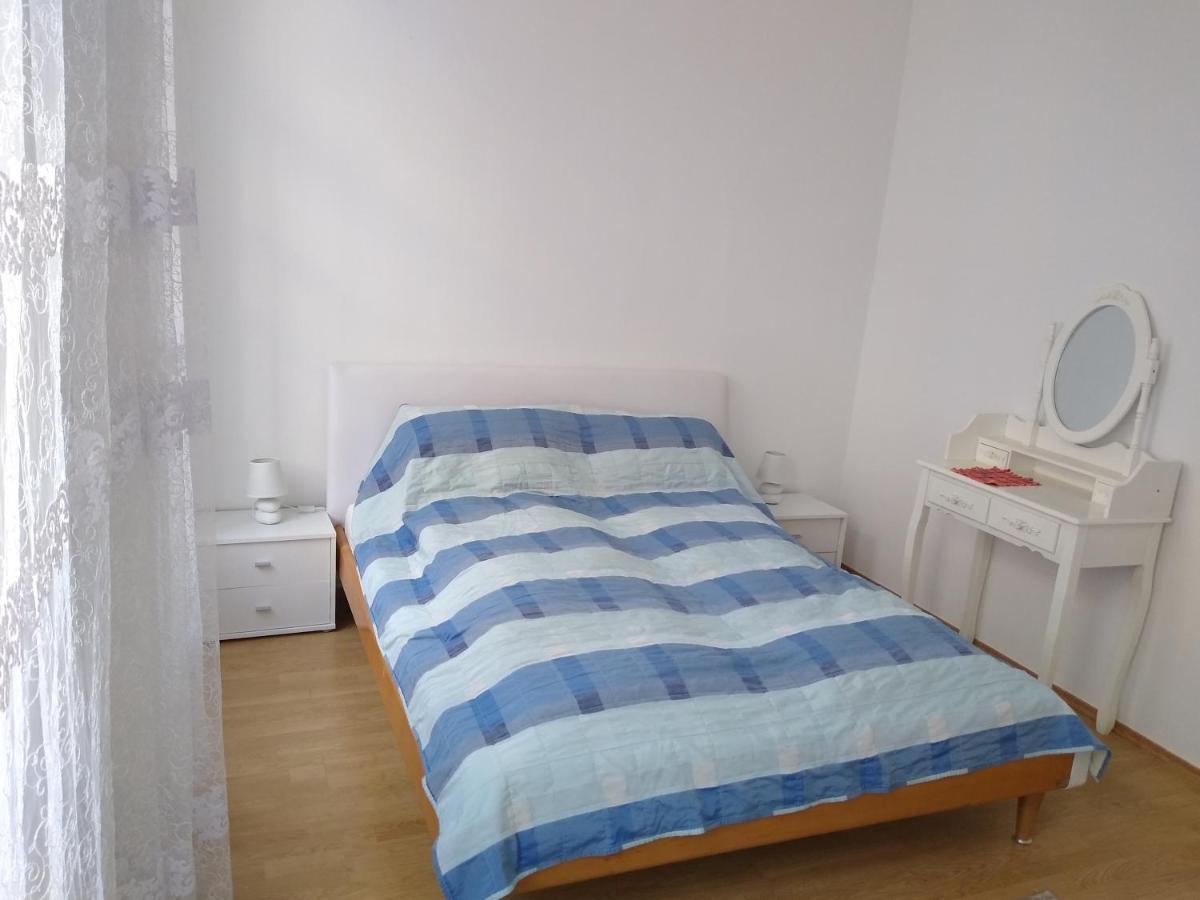Spacious Central Apartment Виена Екстериор снимка